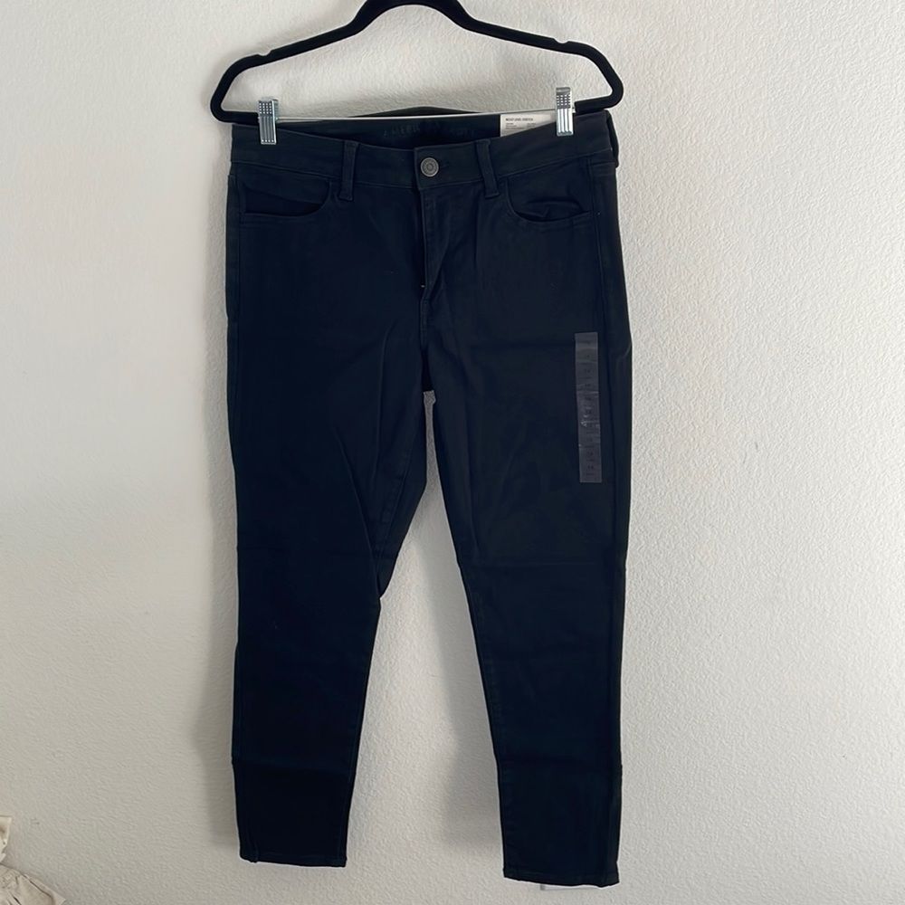 NWT American Eagle Black Jeans Size 14 Short